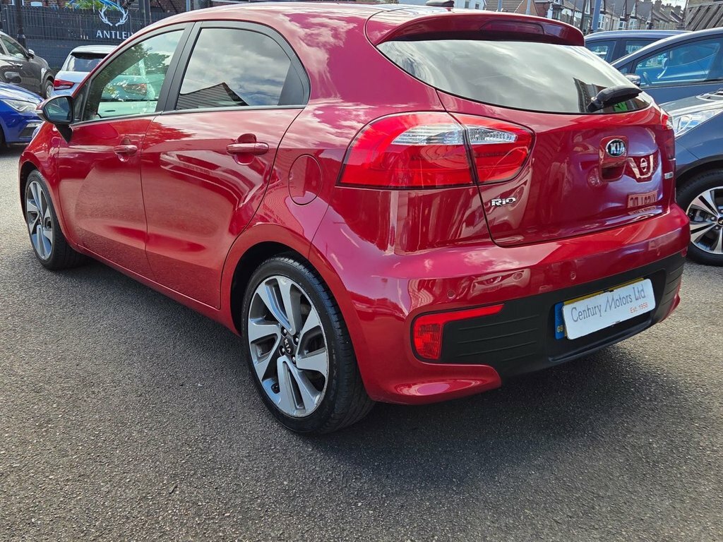 Kia RIO 1.4L 4 Red #3