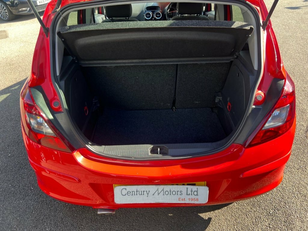 Vauxhall Corsa 1.2L Sxi Red #4