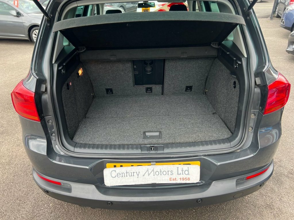 Volkswagen Tiguan 2L Match HJ65BWD Grey #4
