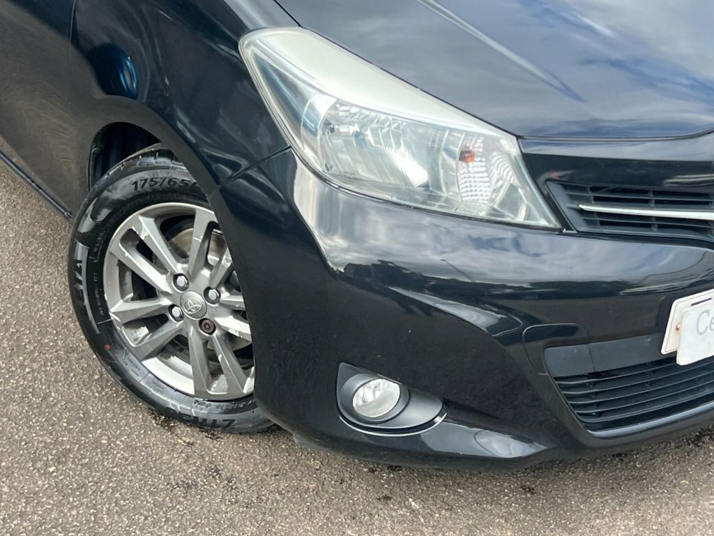 Toyota Yaris 1L Icon Plus Black #6
