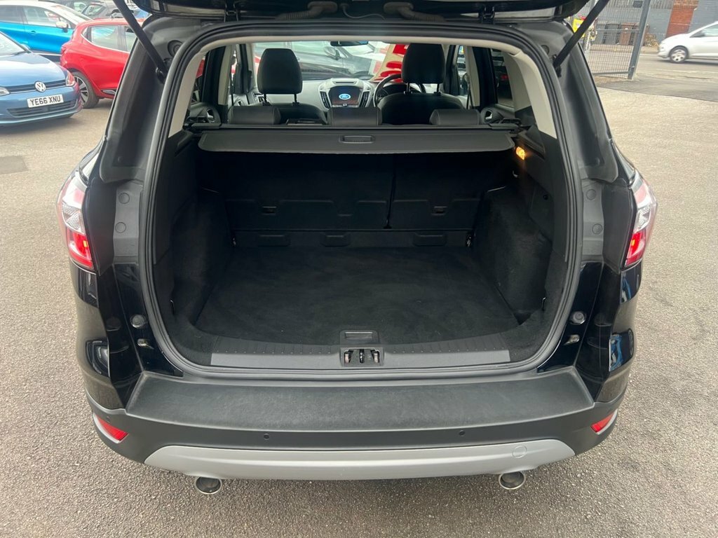 Ford Kuga 2L Titanium EG66FDX Black #4