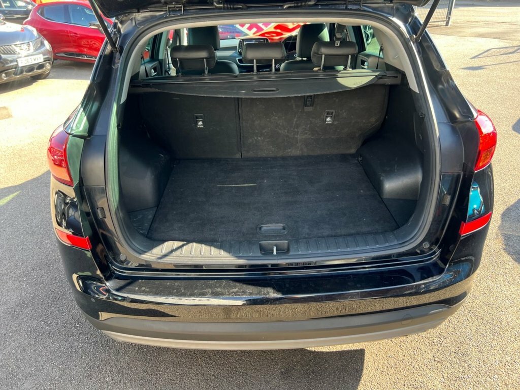 Hyundai Tucson 1.6L Premium Black #4