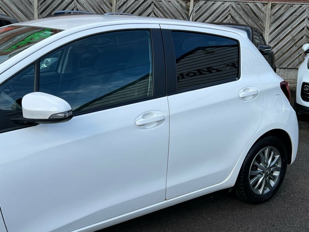 Toyota Yaris 1.3L Icon Grey #10