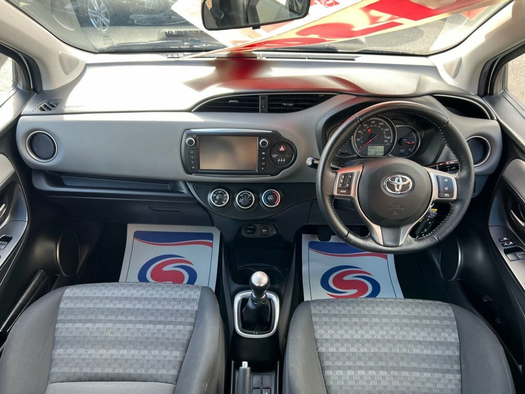 Toyota Yaris 1.3L Icon Grey #16