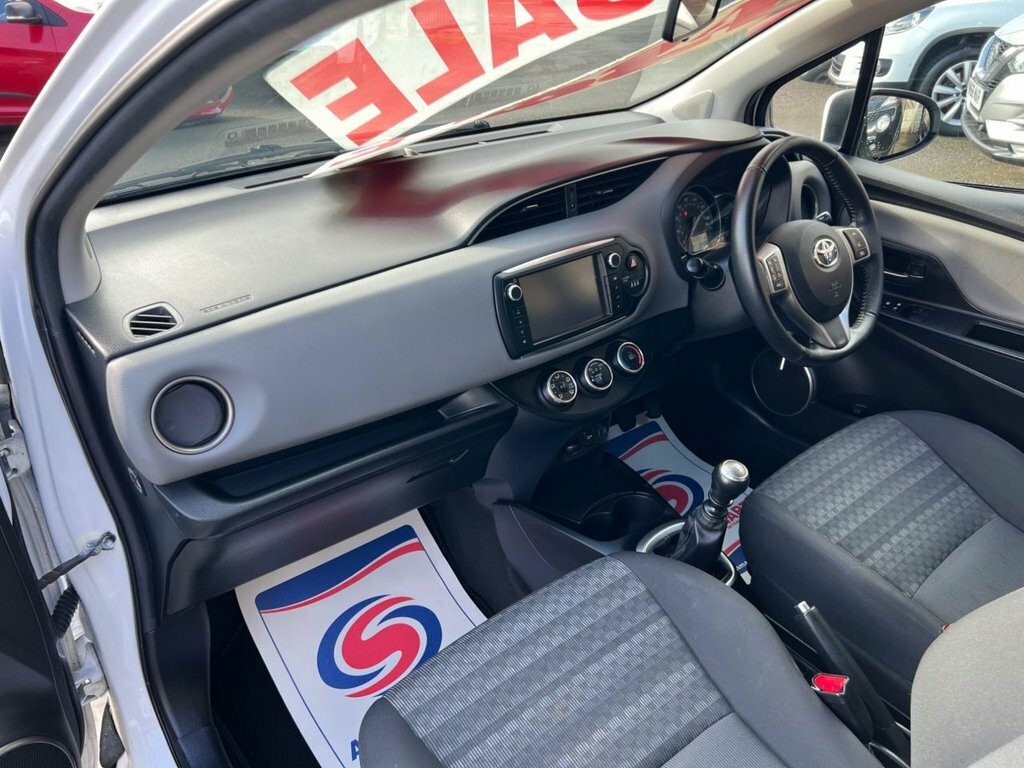 Toyota Yaris 1.3L Icon Grey #14