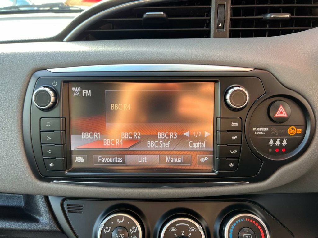 Toyota Yaris 1.3L Icon Grey #18