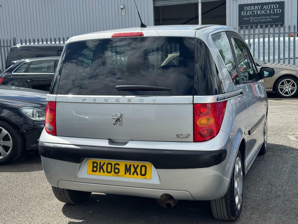 Peugeot 1007 1.4 Hdi Dolce Silver #4