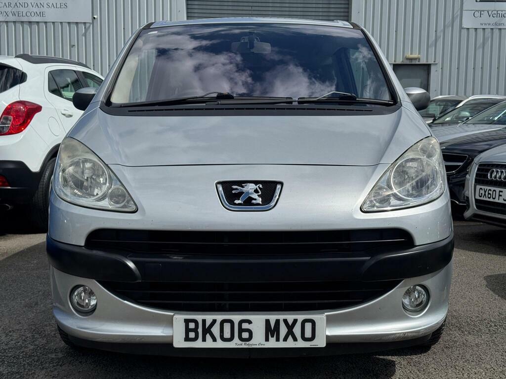 Peugeot 1007 1.4 Hdi Dolce Silver #6