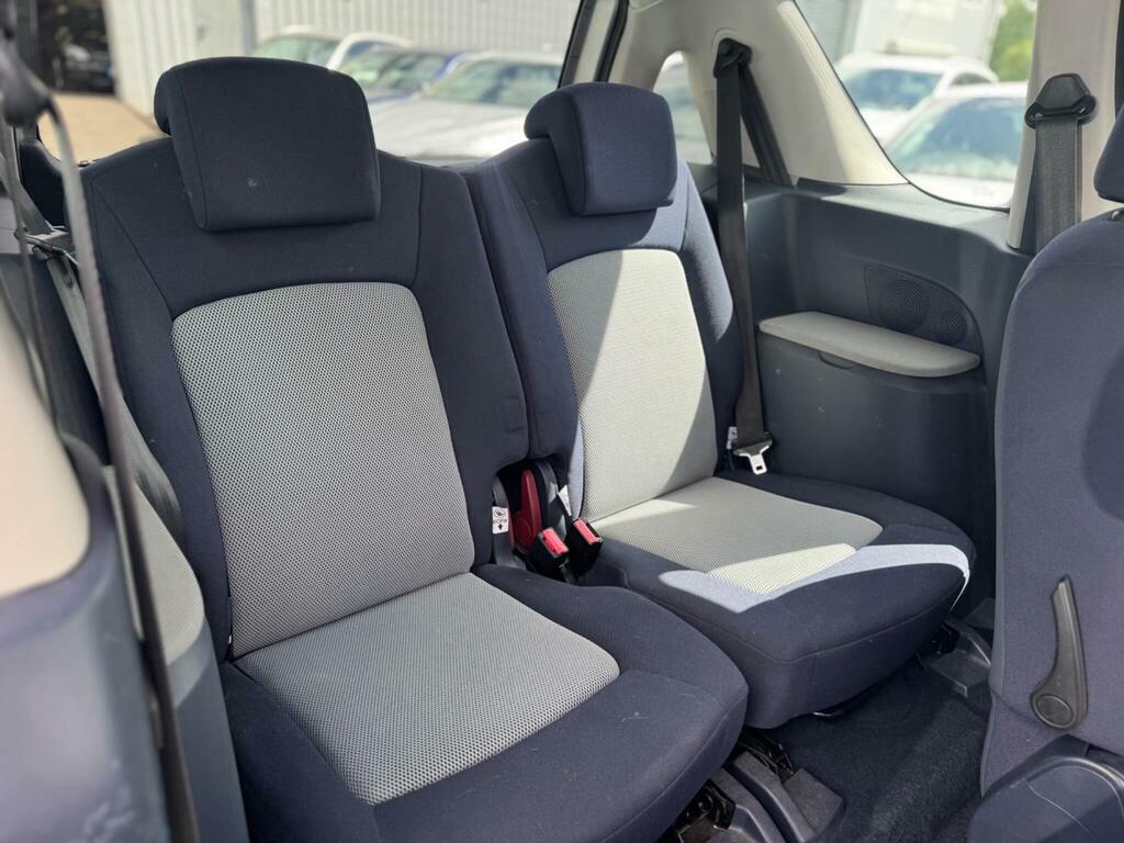 Peugeot 1007  Black #18
