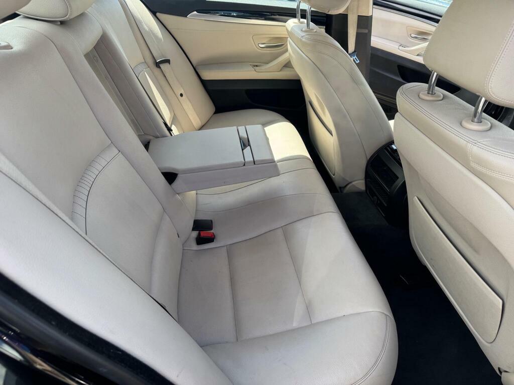 BMW 5 Series 520D M Black #18