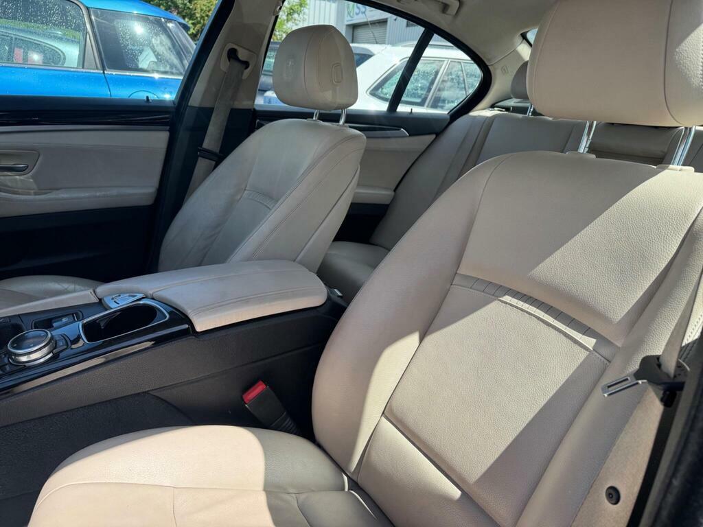 BMW 5 Series 520D M Black #5