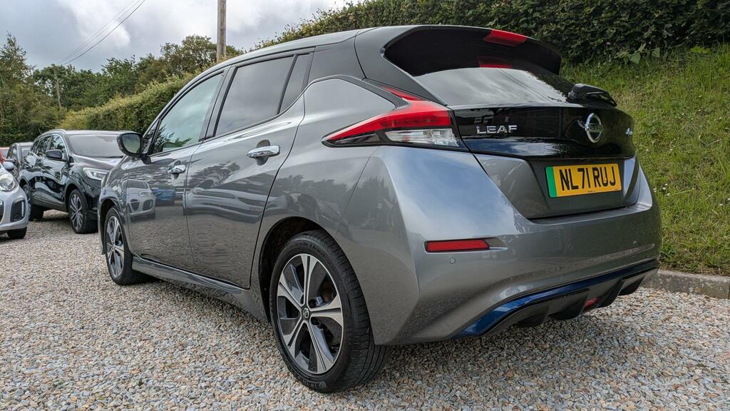Nissan Leaf N-connecta Grey #4