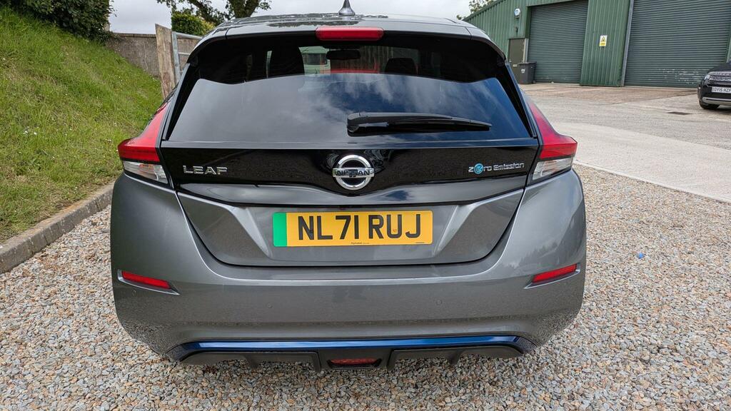 Nissan Leaf N-connecta Grey #3