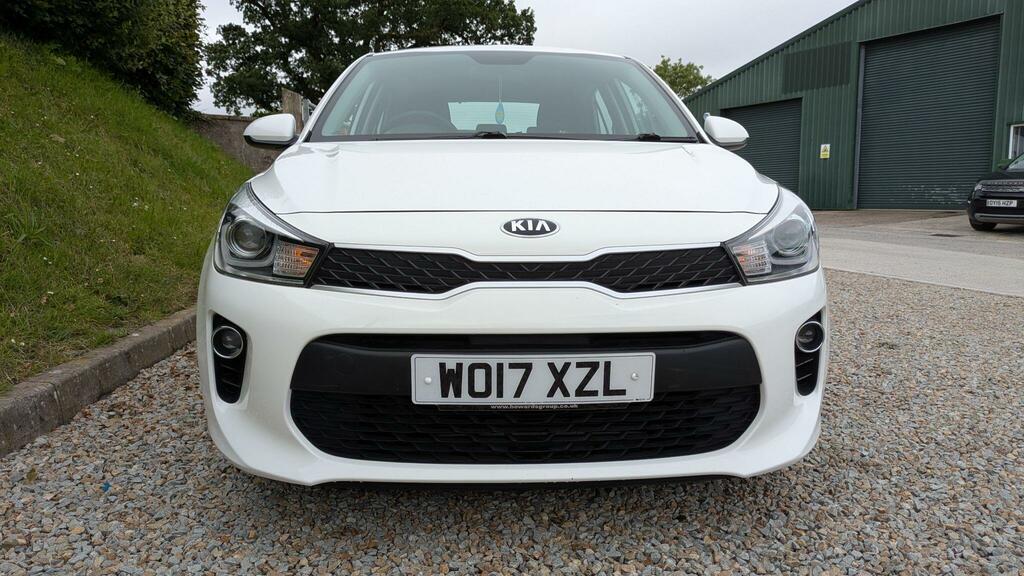 Kia RIO 1.2 2 83 Bhp White #13