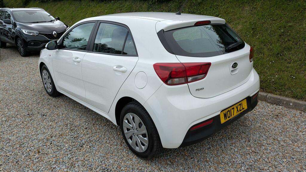 Kia RIO 1.2 2 83 Bhp White #12