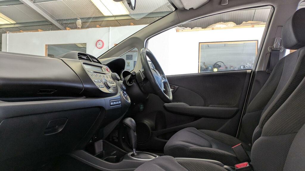Honda Jazz Hatchback 1.4 White #32