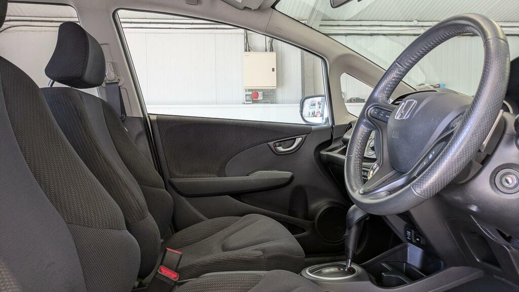 Honda Jazz Hatchback 1.4 White #30