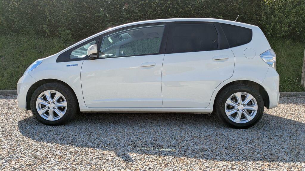 Honda Jazz Hs White #5