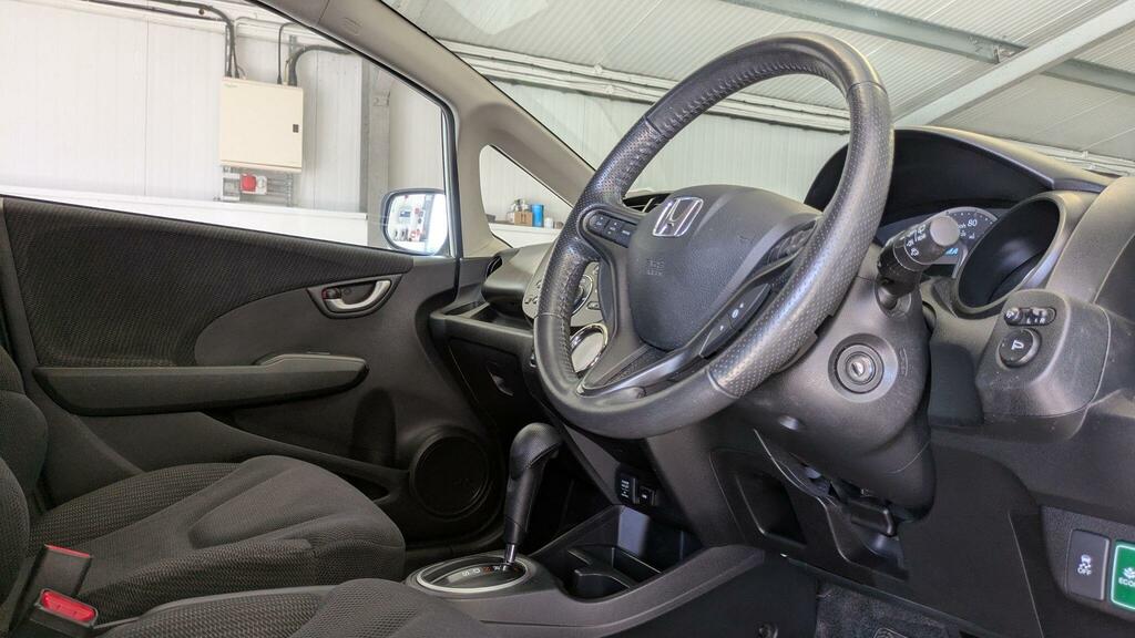 Honda Jazz Hatchback 1.4 White #27