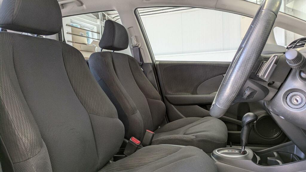 Honda Jazz Hatchback 1.4 White #29