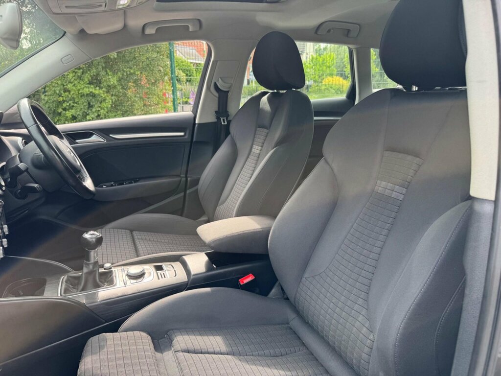 Audi A3 2.0 Tdi S Line Sportback Euro 5 Red #26