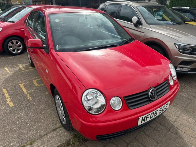 Volkswagen Polo 1.2 E Red