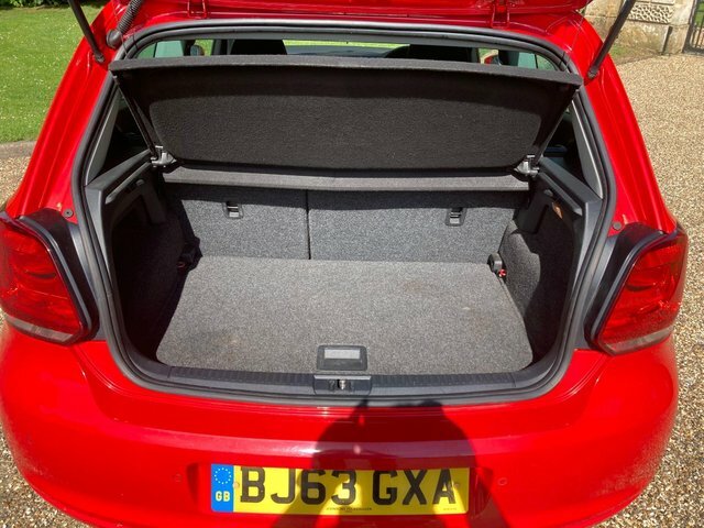 Volkswagen Polo 1.2 Match Edition Euro 5 BJ63GXA Red #6