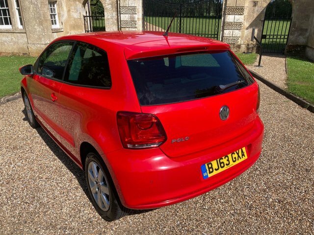 Volkswagen Polo 1.2 Match Edition Euro 5 BJ63GXA Red #4