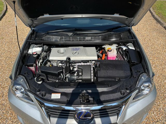 Lexus CT 1.8 200H Advance Plus Cvt Euro 6 Ss Red #9