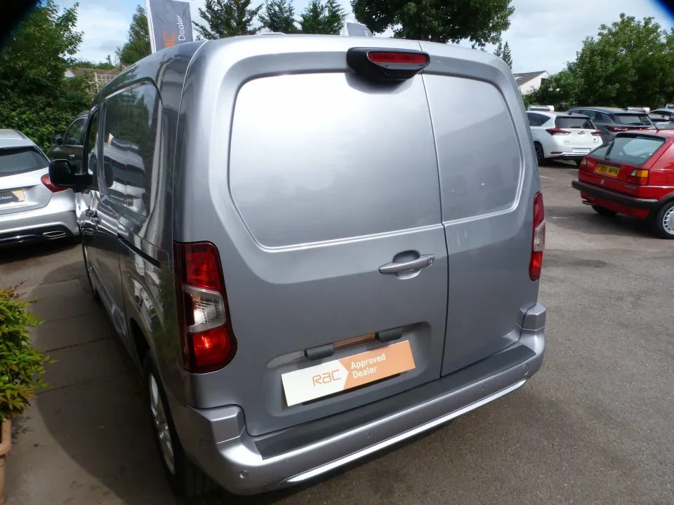 Peugeot Partner 1.5 Hdi 1000 Asphalt Grey #2