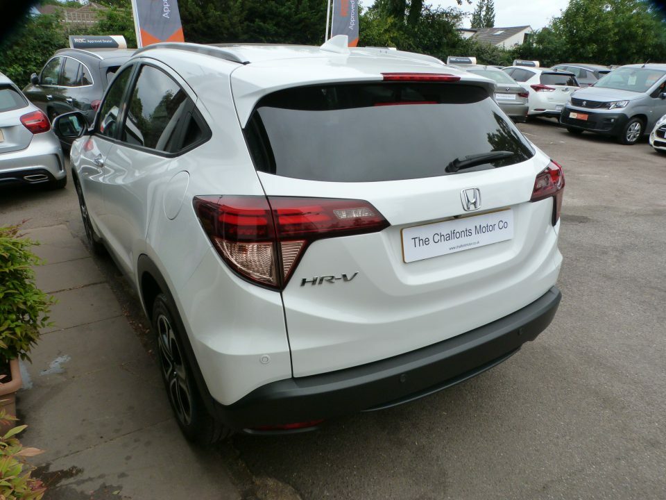 Honda Hr-V 1.5 I-vtec Ex White #3