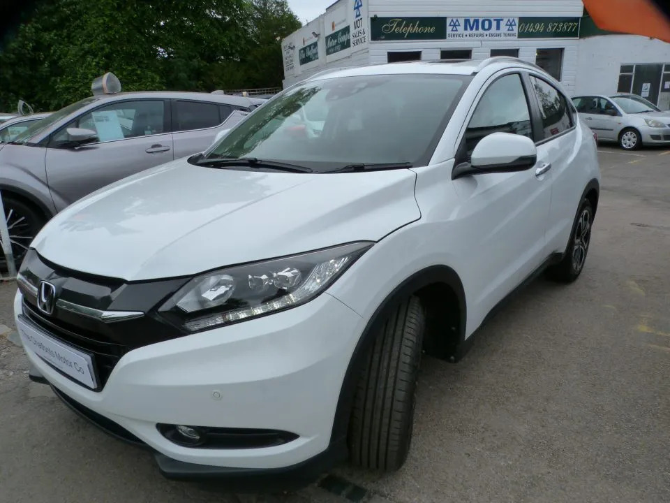 Honda Hr-V 1.5 I-vtec Ex White #5