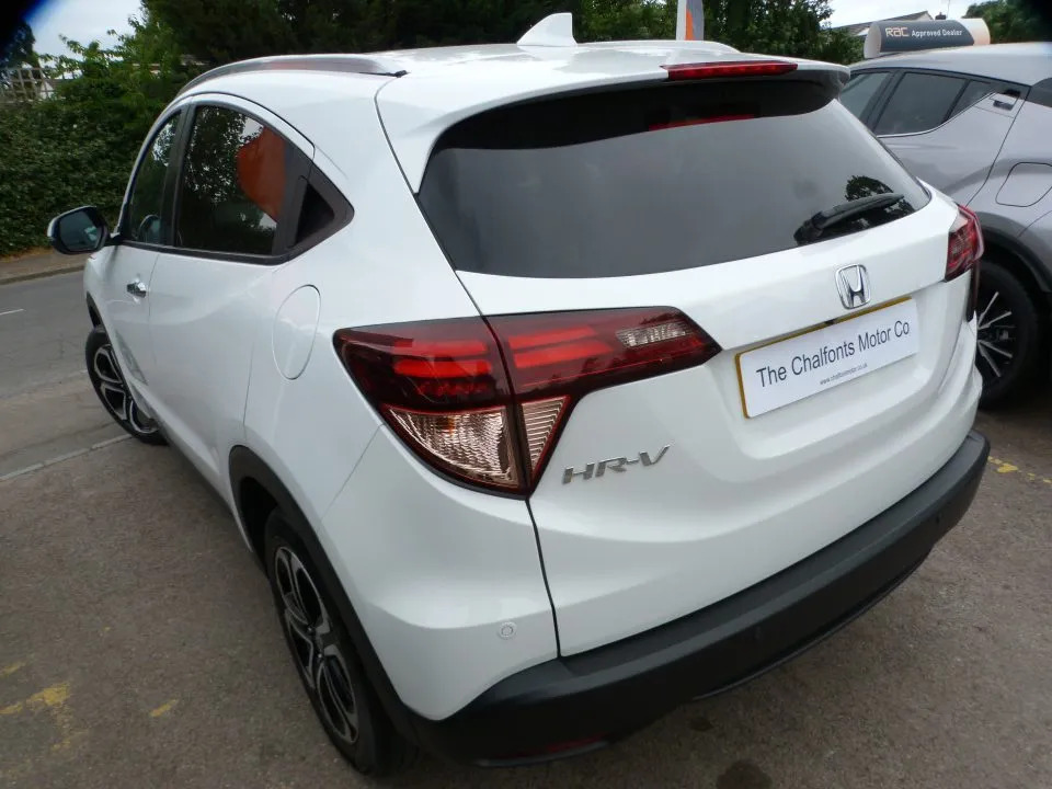 Honda Hr-V 1.5 I-vtec Ex White #6