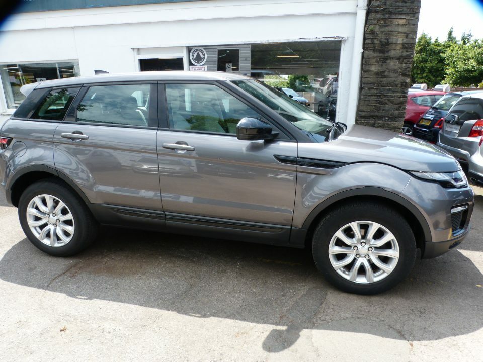 Land Rover Range Rover Evoque 2.0E4d Se Tech Grey #4