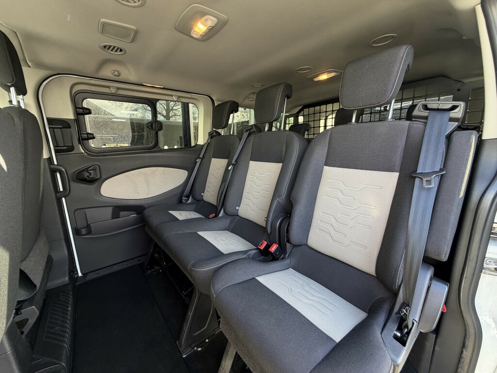 Ford Tourneo Custom #7