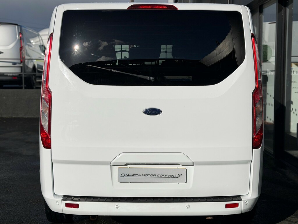 Ford Tourneo Custom #26