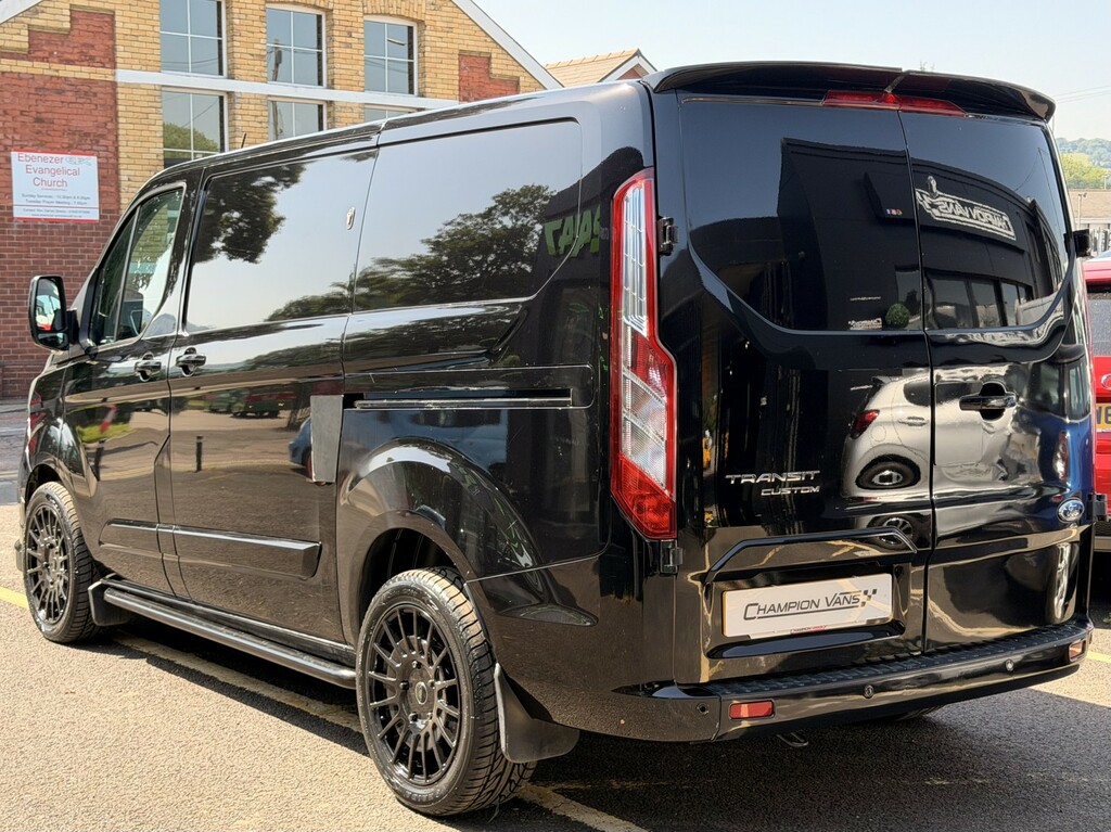 Ford Transit Custom 2.0 300 Ecoblue Limited HG70AKO Black #4