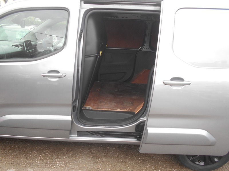 Citroen Berlingo Driver 1.5 Bluehdi 1000 #16
