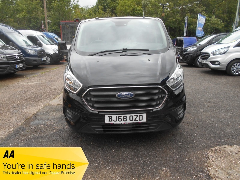 Ford Transit Custom 2018 320 Limited L1 Black