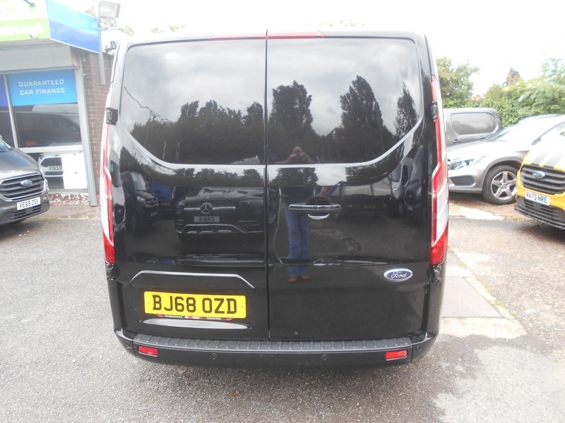 Ford Transit Custom 2018 320 Limited L1 Black #4