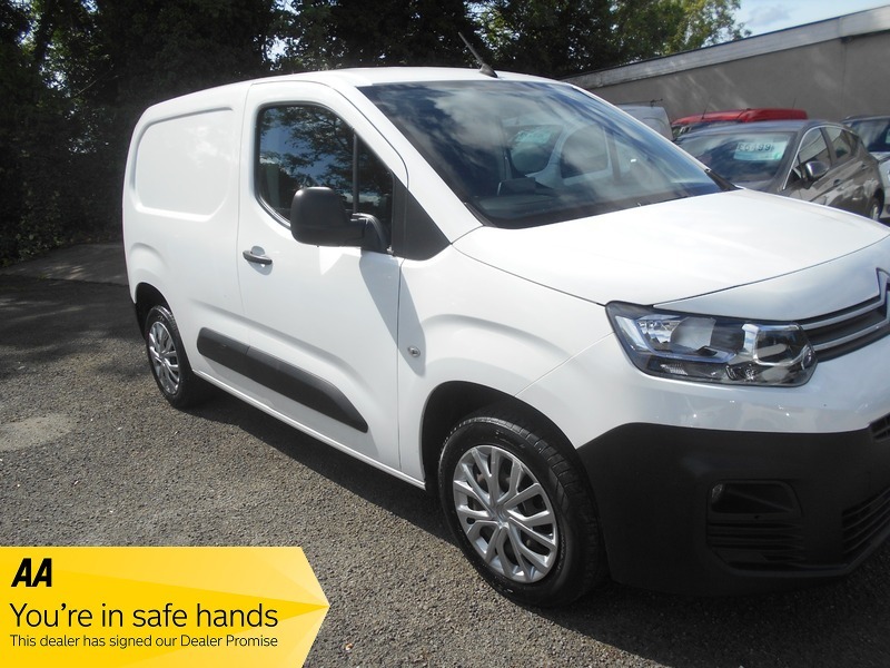 Citroen Berlingo 2020 1000 Enterprise M White #2