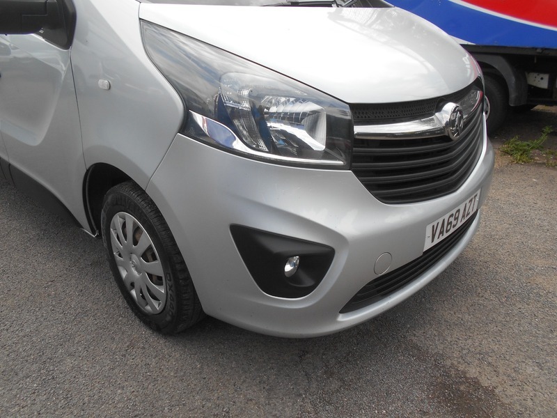 Vauxhall Vivaro 2020 Crewcab L1h1 2900 Silver #5