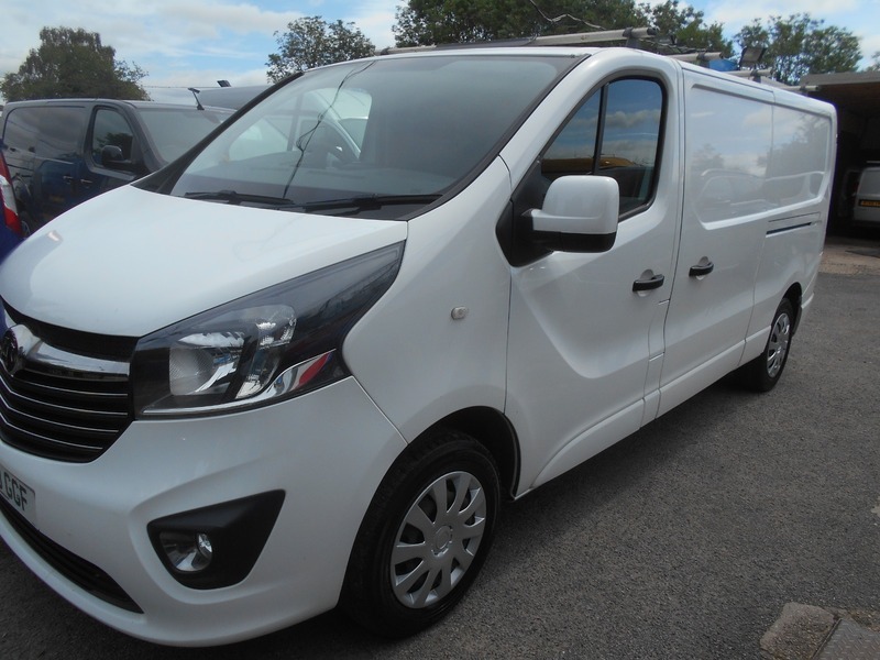 Vauxhall Vivaro 2018 L2h1 2900 Sportive White #3
