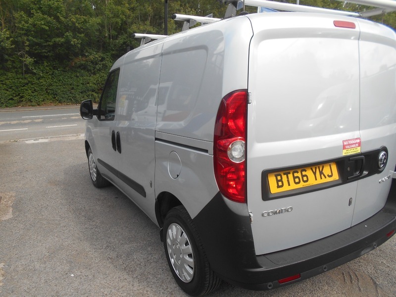 Vauxhall Combo 1.4 2300 16V Fwd L2 H1 Ss #17