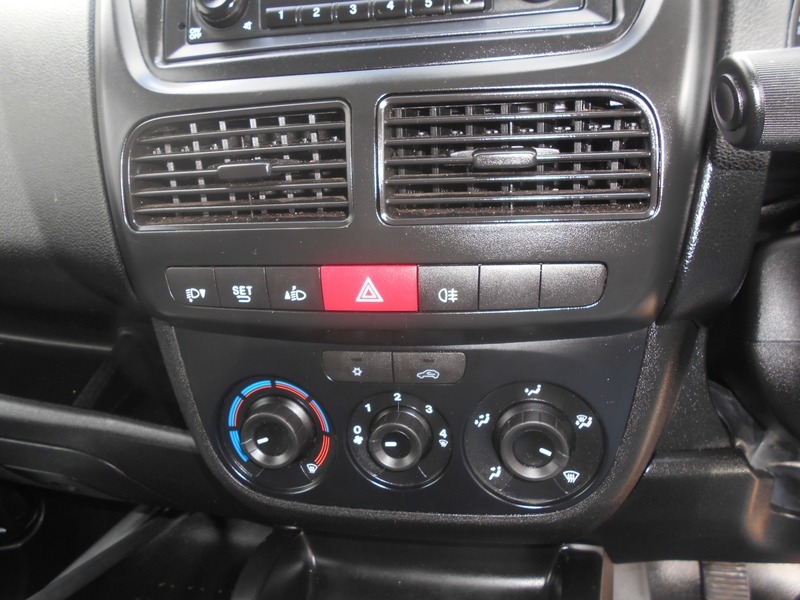 Vauxhall Combo 1.4 2300 16V Fwd L2 H1 Ss #28