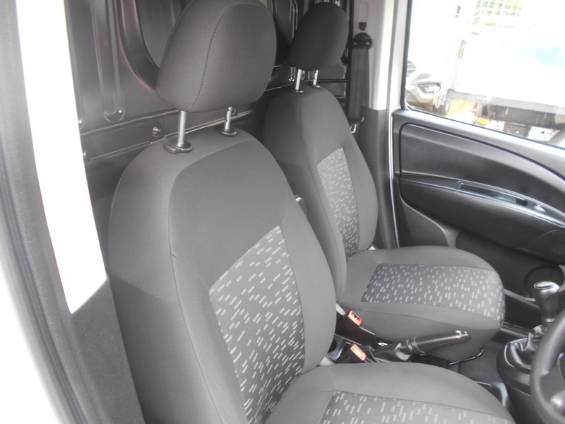 Vauxhall Combo 1.4 2300 16V Fwd L2 H1 Ss #24