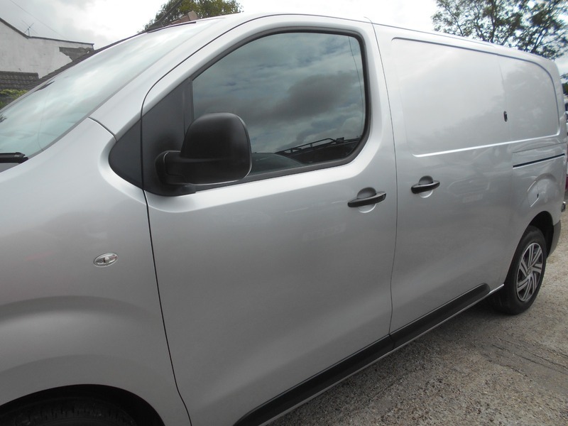 Peugeot Expert 2.0 Bluehdi 1400 Professional Standard Panel Van M White #15