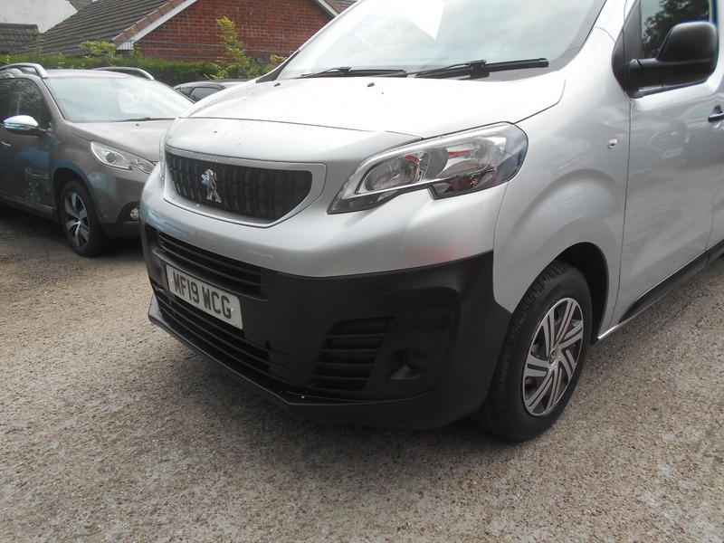 Peugeot Expert 2.0 Bluehdi 1400 Professional Standard Panel Van M White #13