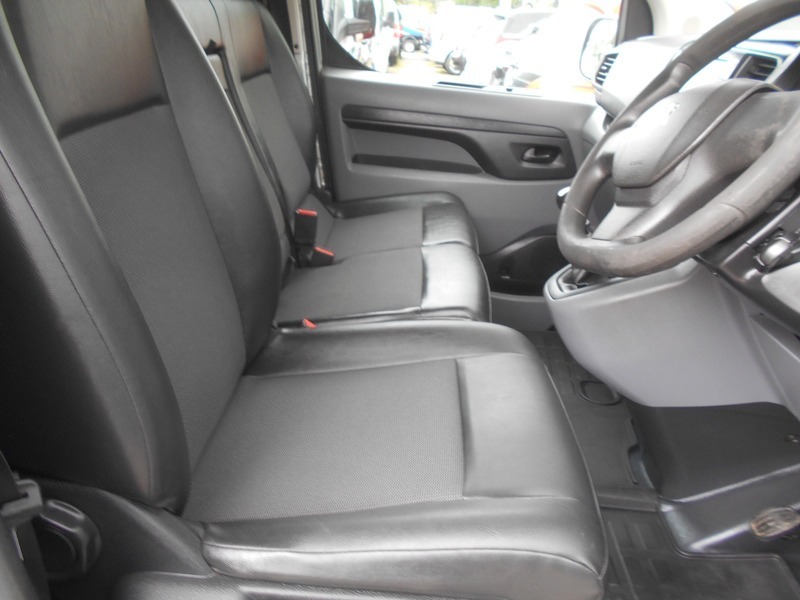 Peugeot Expert 2.0 Bluehdi 1400 Professional Standard Panel Van M White #25