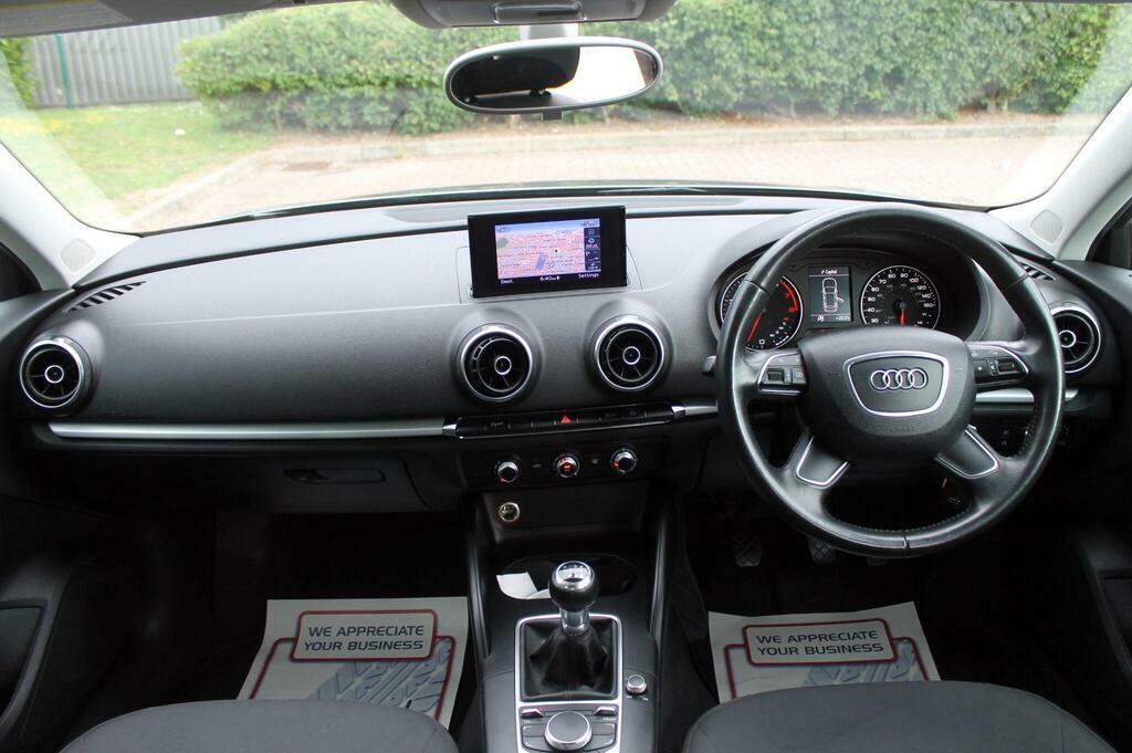Audi A3 2013 Audi A3 1.4 Tfsi Se Sportback Grey #3
